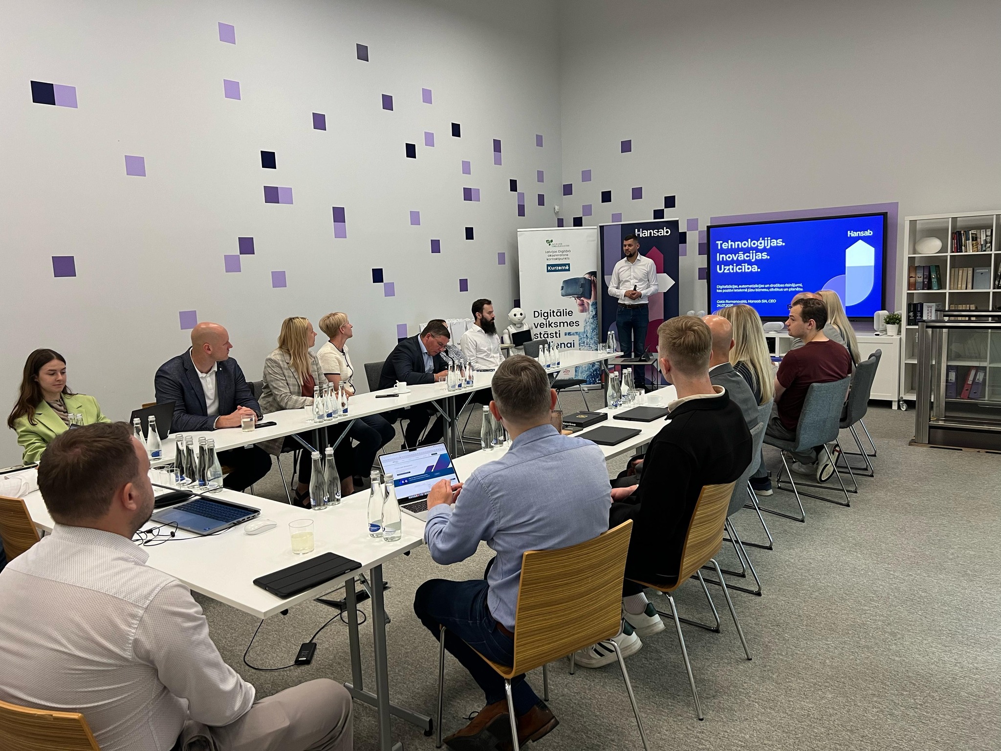 Kā uzņēmēji mācās no Hansab: digitalizācija praksē