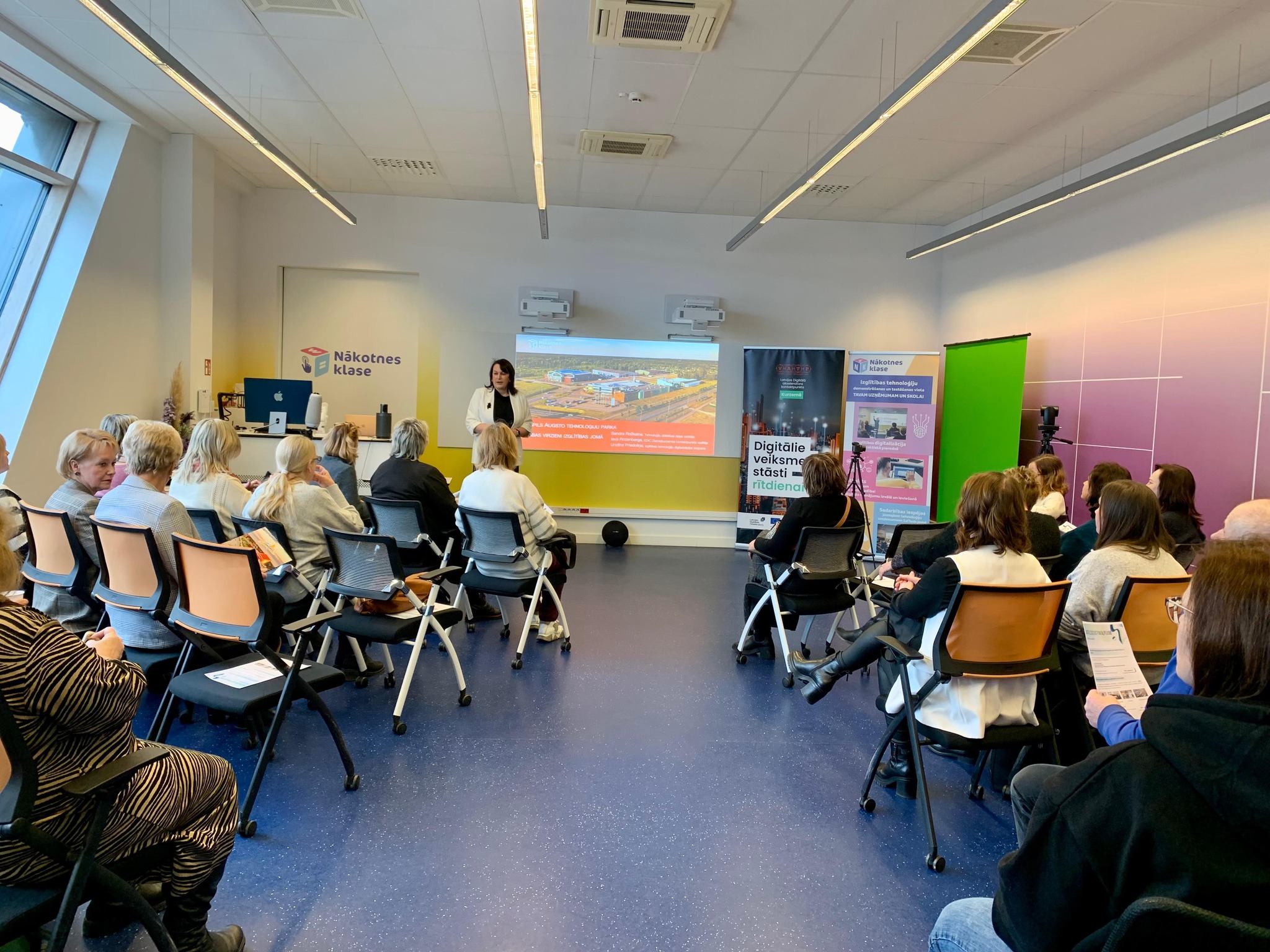 Profesionālās kompetences pilnveides seminārs - Nākotnes klase